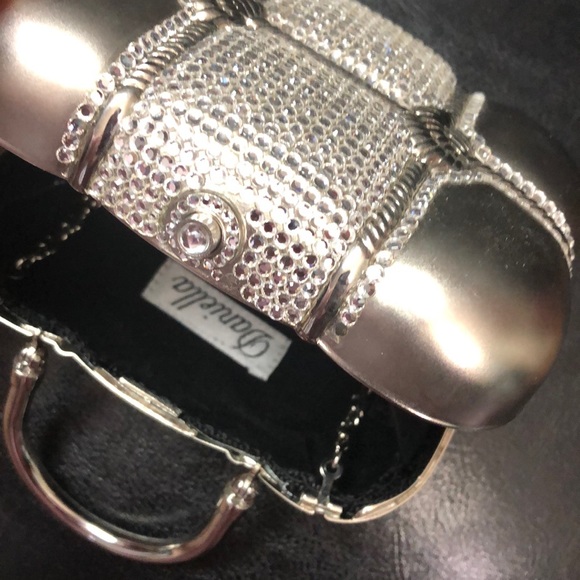 🆕 Daniella Clutch Shoulder Bag